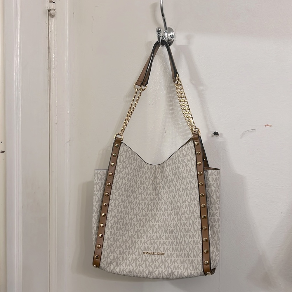 Michael Kors Signature Logo Gold Studded Medium Sized Hand Bag
